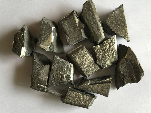 Metallic Yttrium